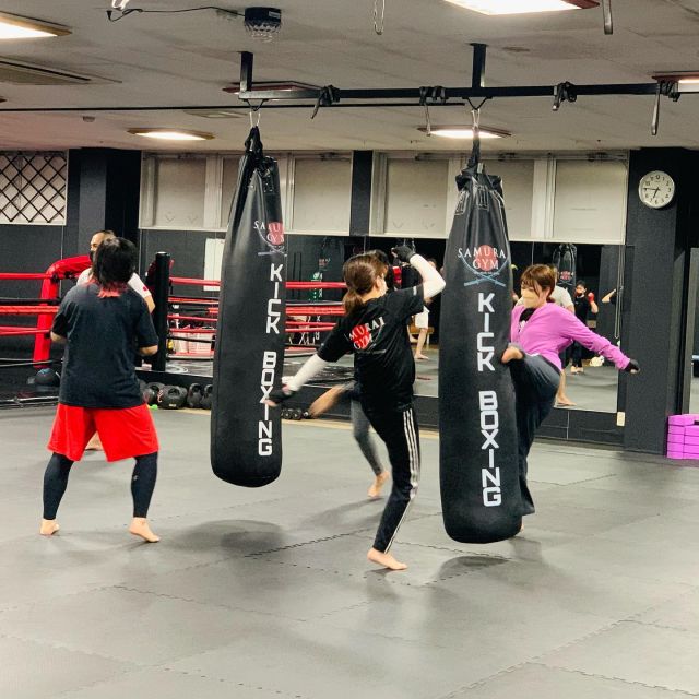 SAMURAI GYM サンドバッグ ボクシング 赤黒 ボクシング